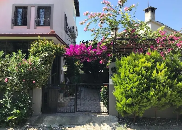Marmaris Merkez Bahceli Muestakil Ev Arya Roof House